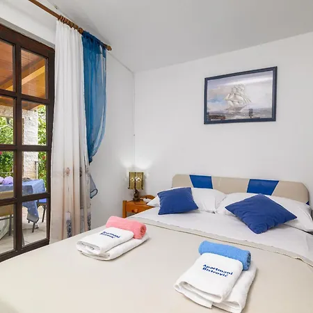 Apartament With Parking Space Kavran, Marcana - 14109 *